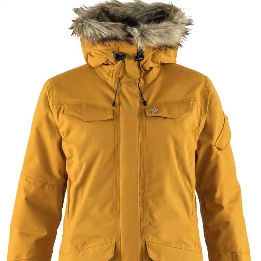 Fjallraven Women's Nuuk Parka - Acorn - Large